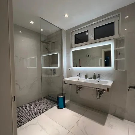 Apartament Loft Living Tirana