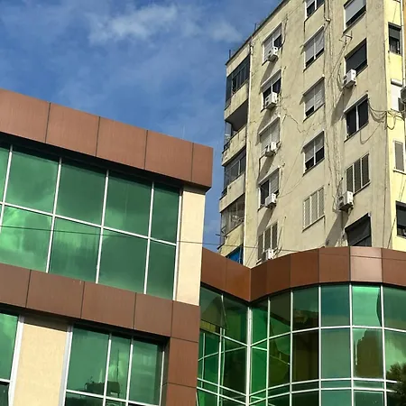 Apartament Loft Living Tirana